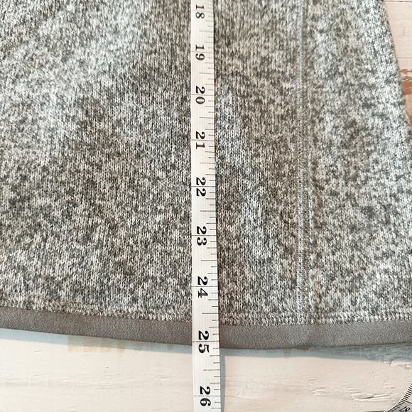 Patagonia Mass General Brigham Half Zip Sweater Size Medium - Picture 7 of 9